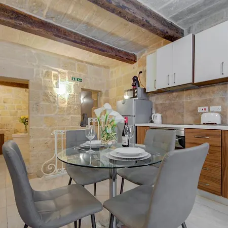 Tritoni Harbour - * Валетта