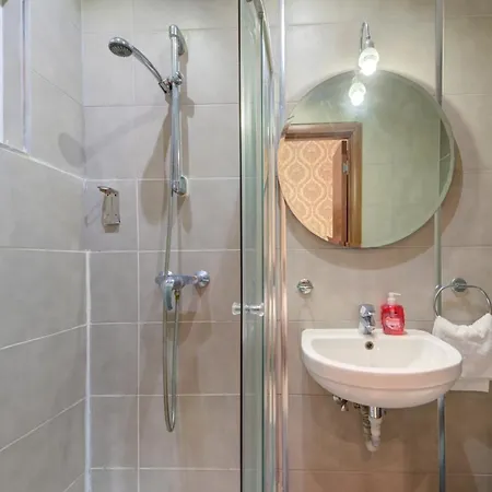 Апартаменты Tritoni Harbour -