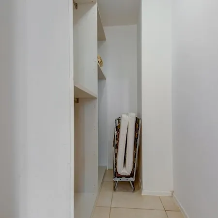 Апартаменты Tritoni Harbour - *