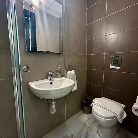 Tritoni Harbour - Апартаменты *