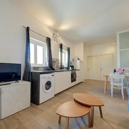 Tritoni Harbour - バレッタ