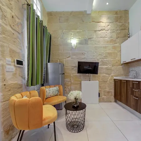 Tritoni Harbour - * Valeta