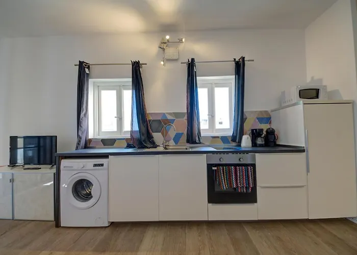 Apartment Tritoni Harbour - *